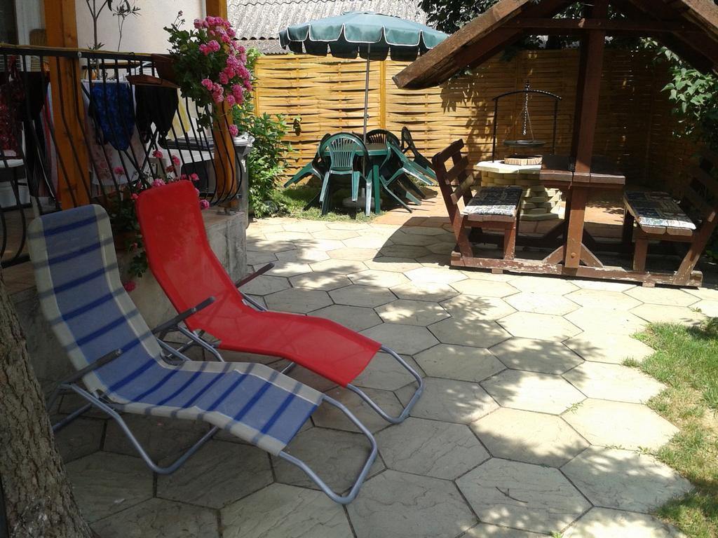 Deak Vendeghaz Apartman Hotel Hajdúszoboszló Exterior foto