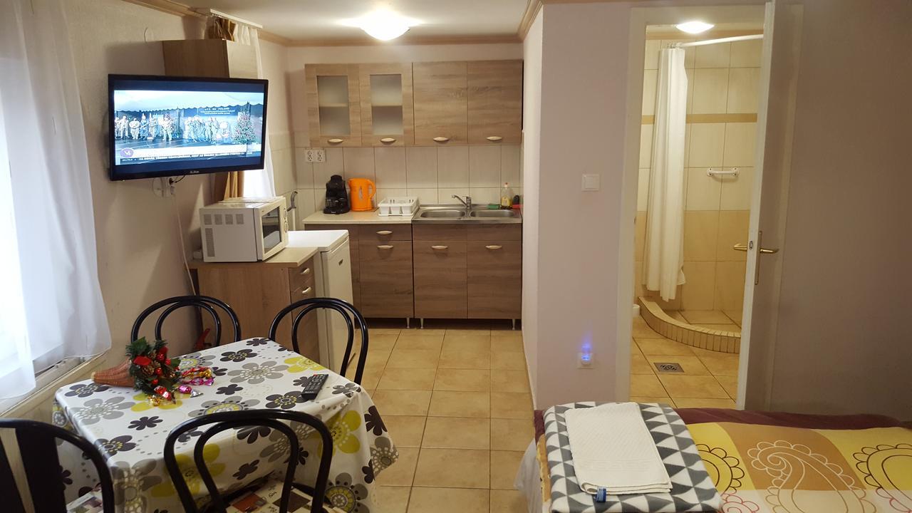 Deak Vendeghaz Apartman Hotel Hajdúszoboszló Exterior foto
